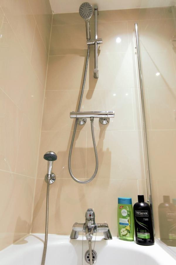 Stylish 2 Bedroom Apartment In The Heart Of Greenwich Londra Exterior foto