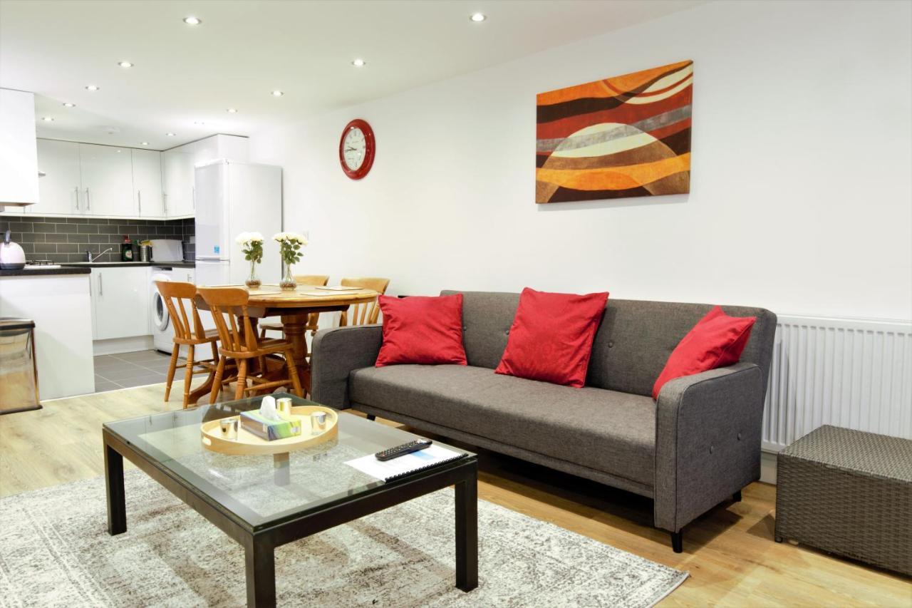 Stylish 2 Bedroom Apartment In The Heart Of Greenwich Londra Exterior foto